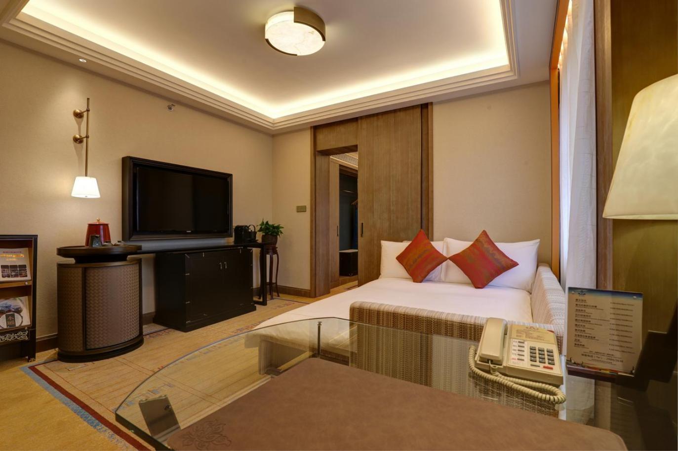Tibetan Hotel-free Welcome Tibetan Tea 5* Chengdu