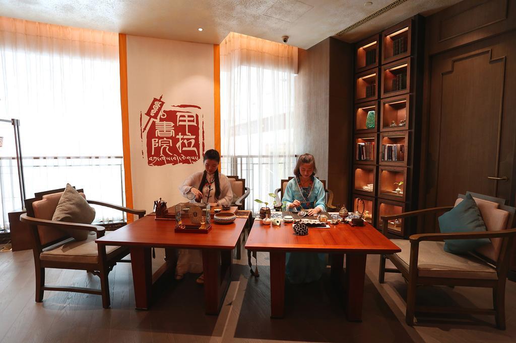 Tibetan Hotel-free Welcome Tibetan Tea Chengdu