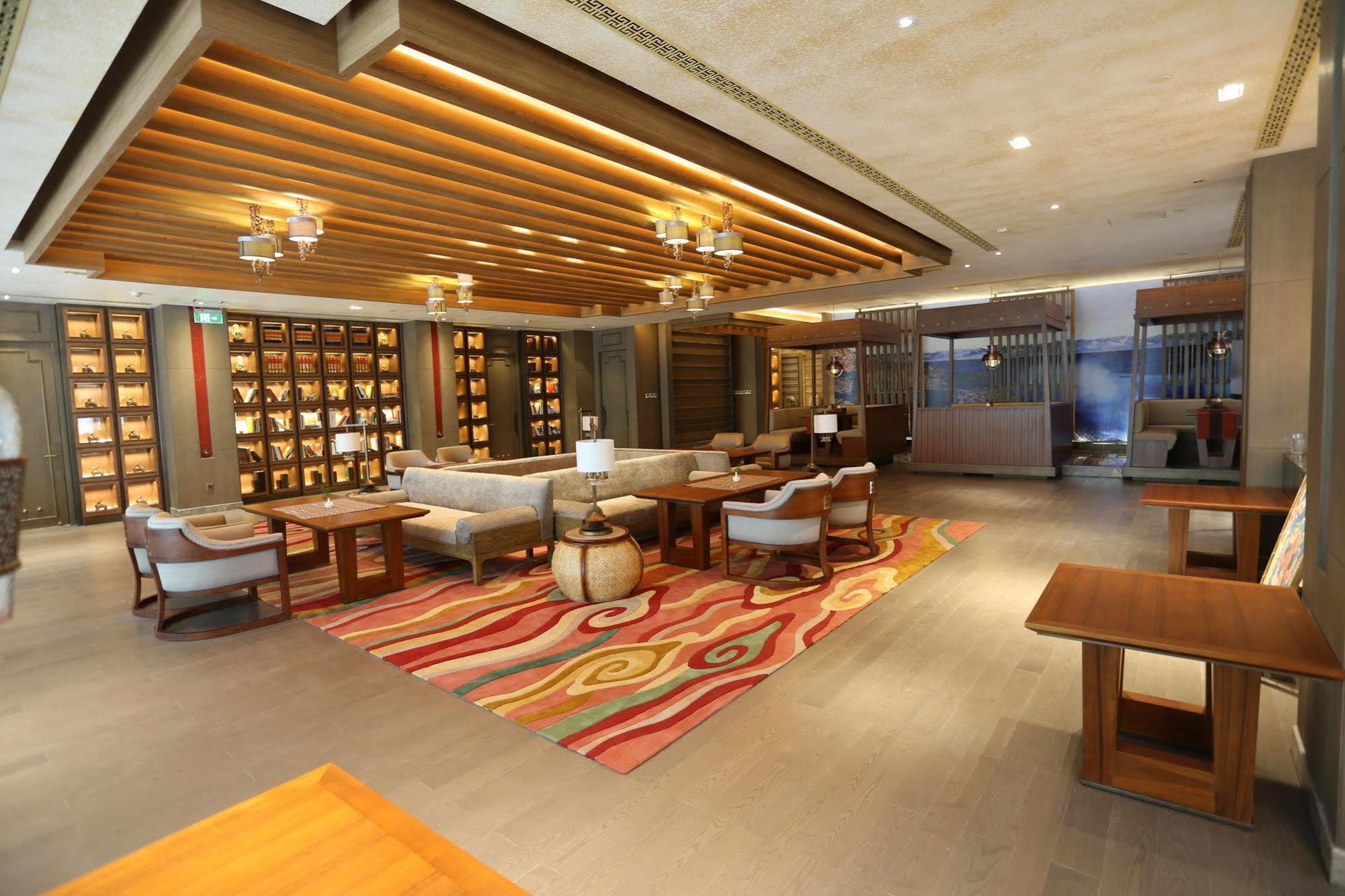 Tibetan Hotel-free Welcome Tibetan Tea